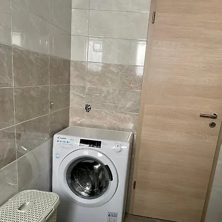 Tinel Apartman *