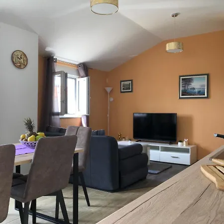 Apartamento Tinel